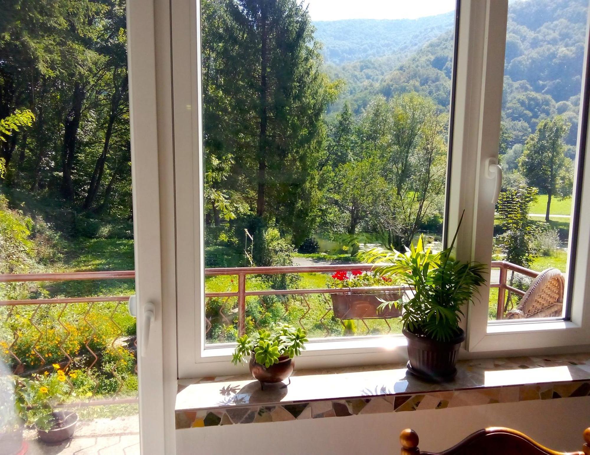 Art House Tufi Appartement Bistrica ob Sotli Buitenkant foto